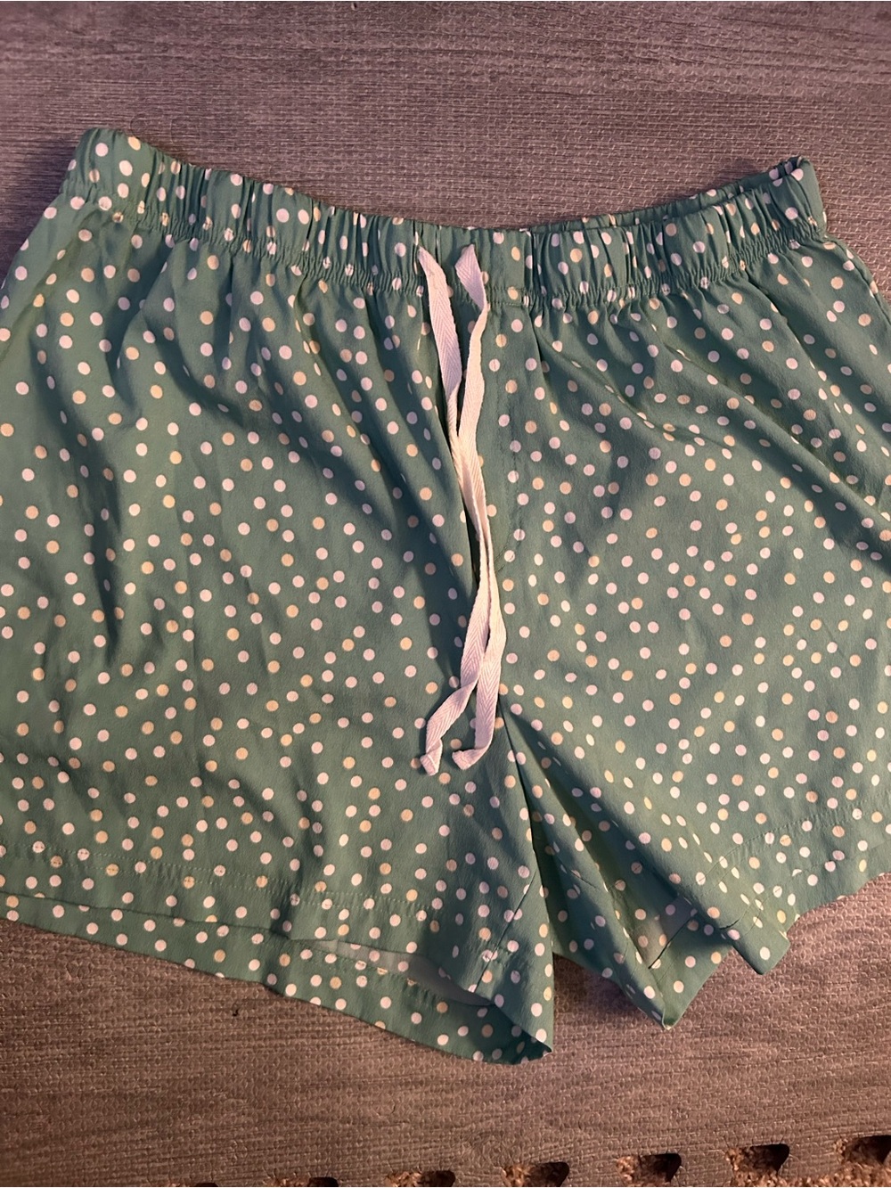 Women’s Green Polka Dot Drawstring Lounge Shorts. Size Large.